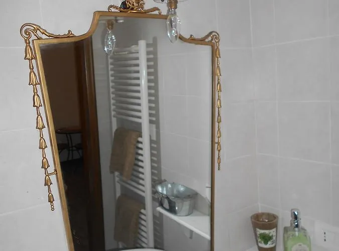 בית הארחה La Maison Des Artistes ברגמו