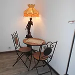 La Maison Des Artistes Pensionat 2*