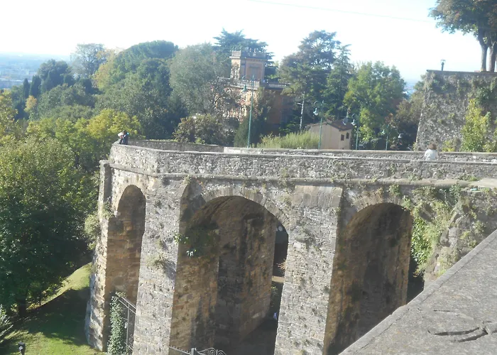 ゲストハウス La Maison Des Artistes ベルガモ