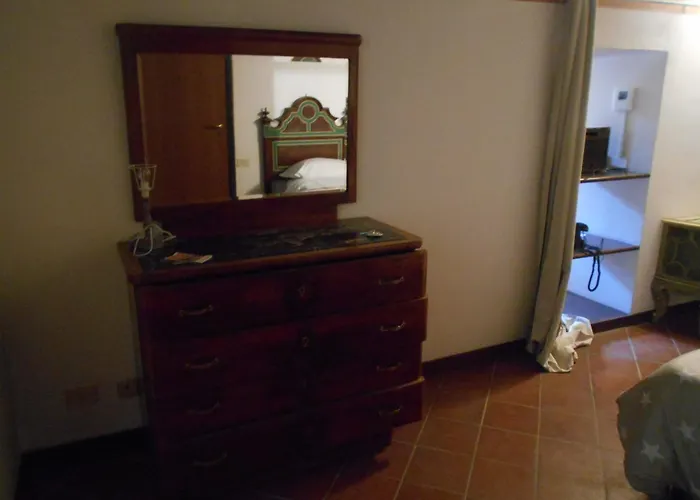 La Maison Des Artistes ゲストハウス 2*