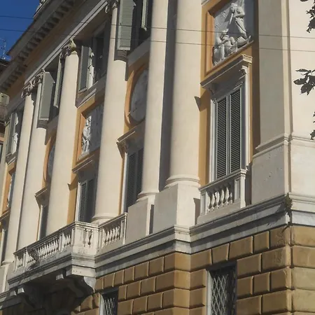 La Maison Des Artistes ברגמו