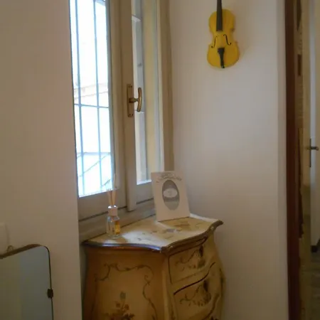 La Maison Des Artistes Pensionat Bergamo